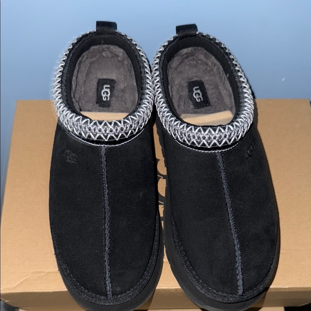 UGG Black Loafers Slip-Ons with Cozy Knit Trim